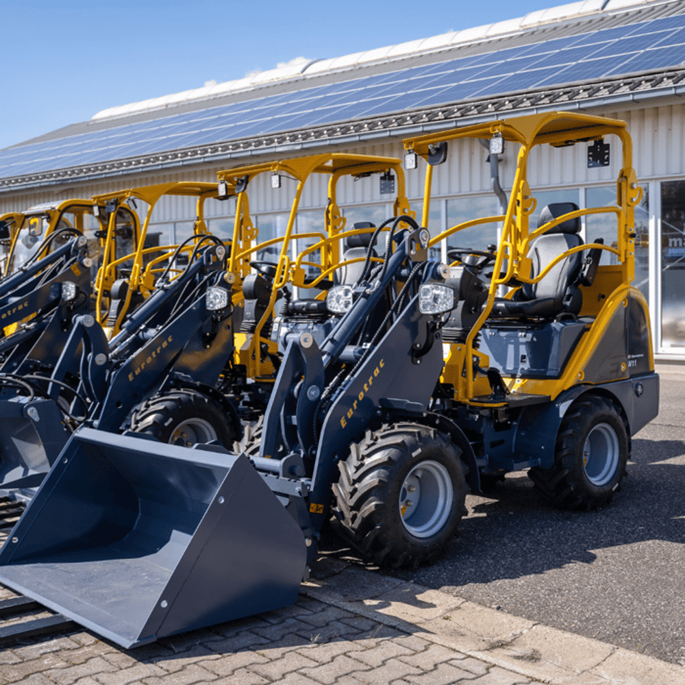 Eurotrac W11 Schutzdach